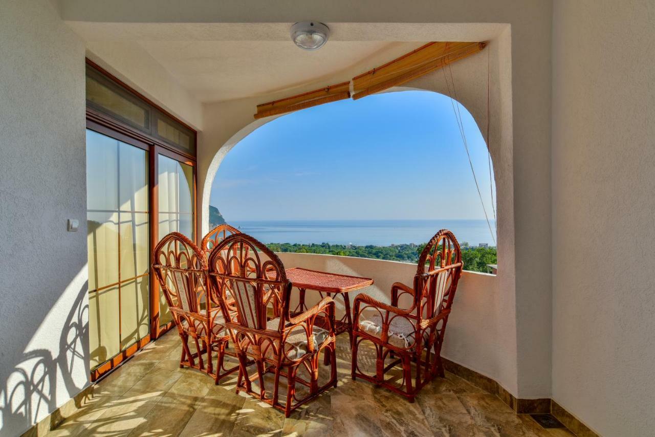 Pataki Guesthouse Petrovac Exterior foto