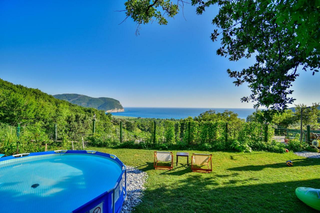 Pataki Guesthouse Petrovac Exterior foto
