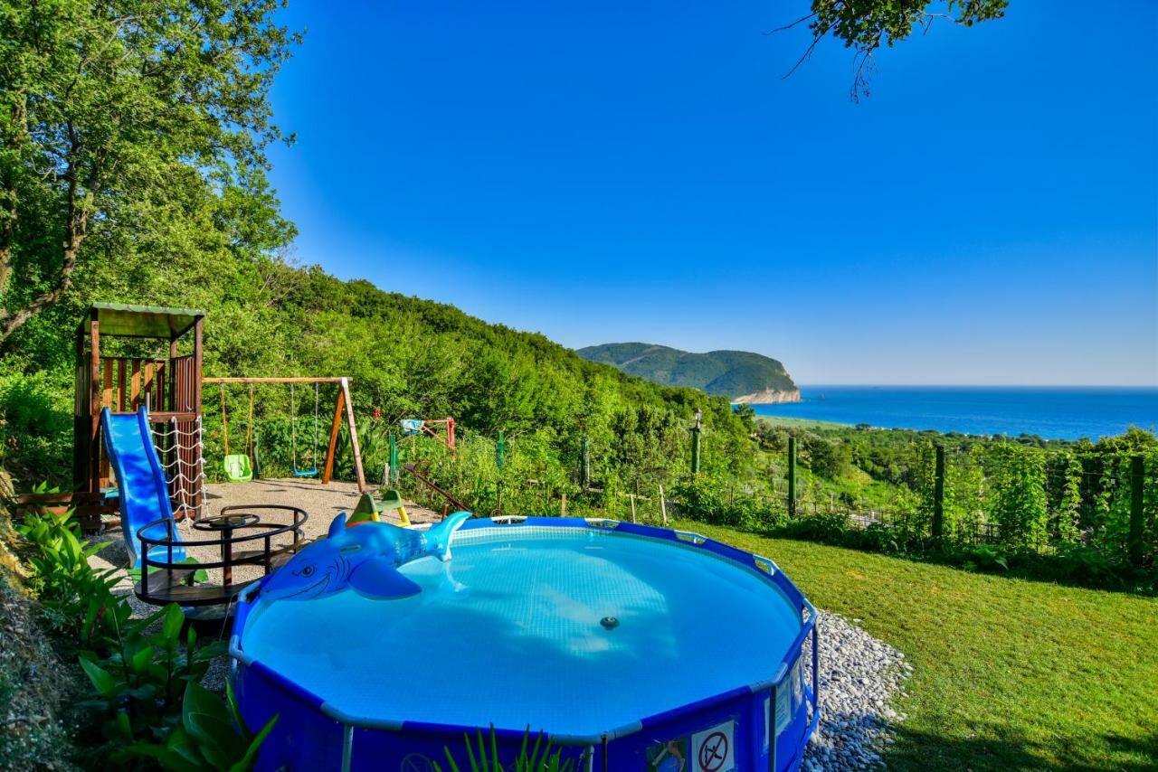 Pataki Guesthouse Petrovac Exterior foto