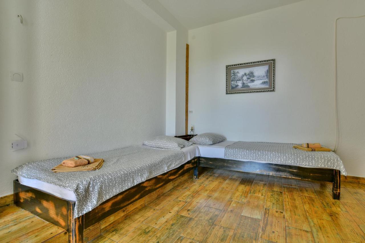 Pataki Guesthouse Petrovac Habitación foto